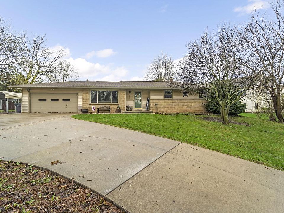1st image of 827 South Fancher ROAD