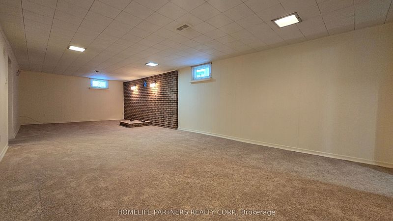Toronto House for rent - 4 Bedrooms — photo 16
