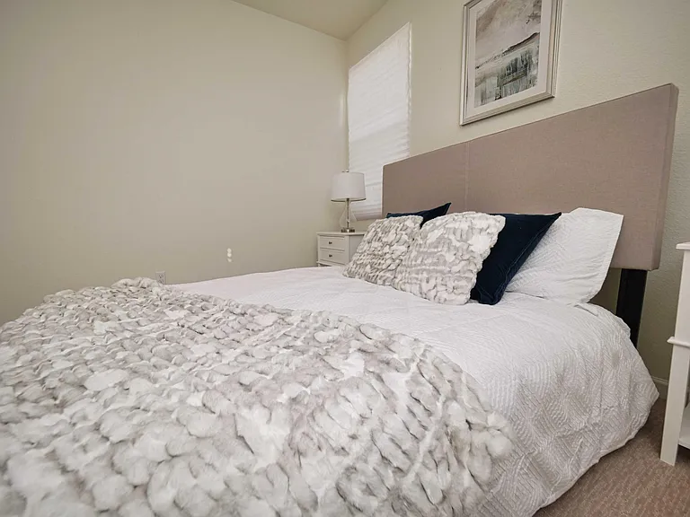 3200 Sunny Gate Ln — Photo 16