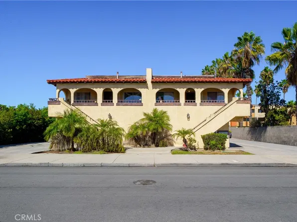 7911-7921 Macdonald Dr, Huntington Beach, CA 92647