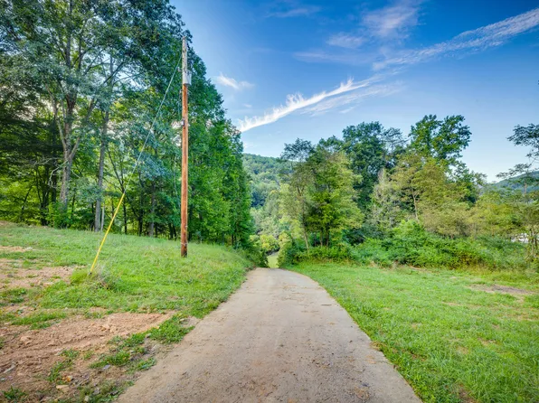 434 Bays Mountain Rd, Rogersville, TN 37857