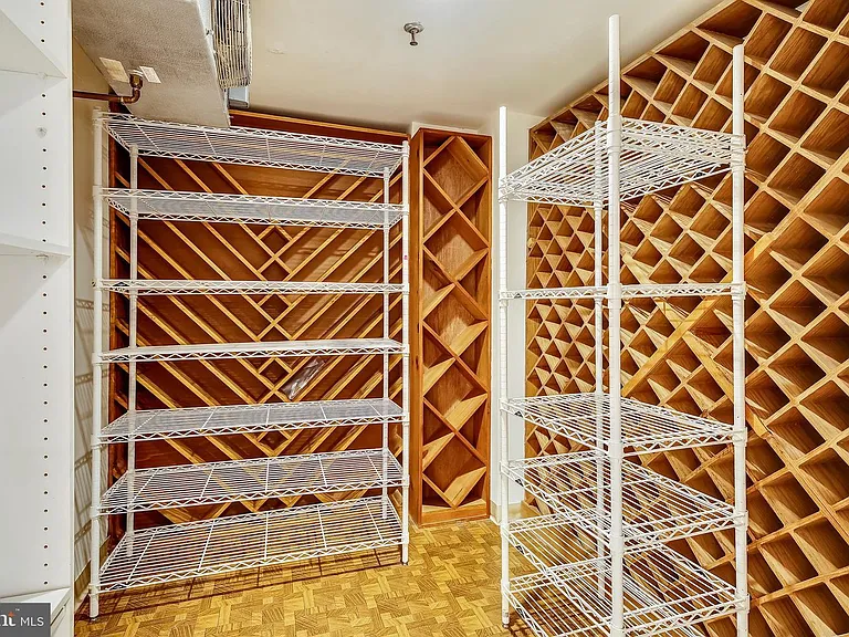 1401 N Oak St #G6 — Photo 16