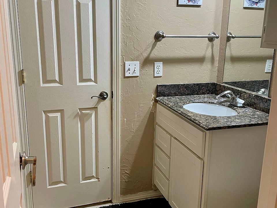 2nd image of 120 NW 147th St