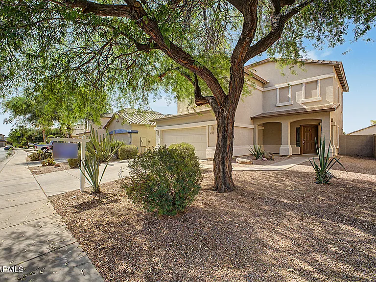 41342 W Capistrano Dr — Photo 3