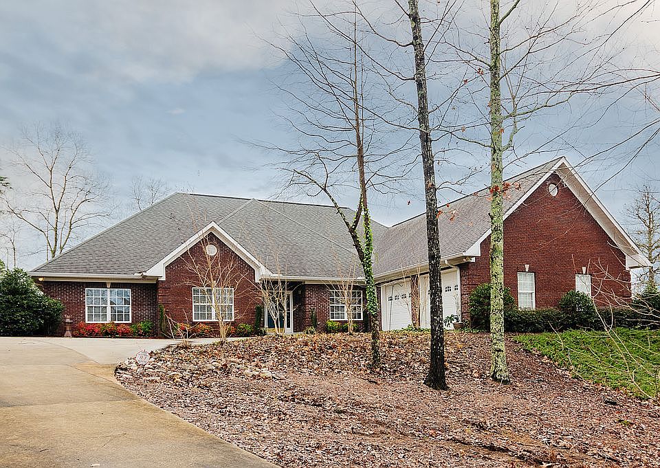 1st image of 1325 Woodbury Pl