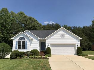 829 Lockesley Ln, Burlington, NC 27217