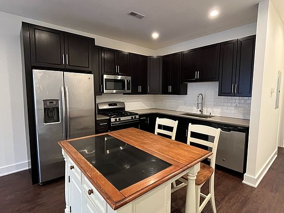 2nd image of 1219 N 5th St #2