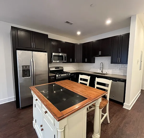1219 N 5th St #2 — Photo 2