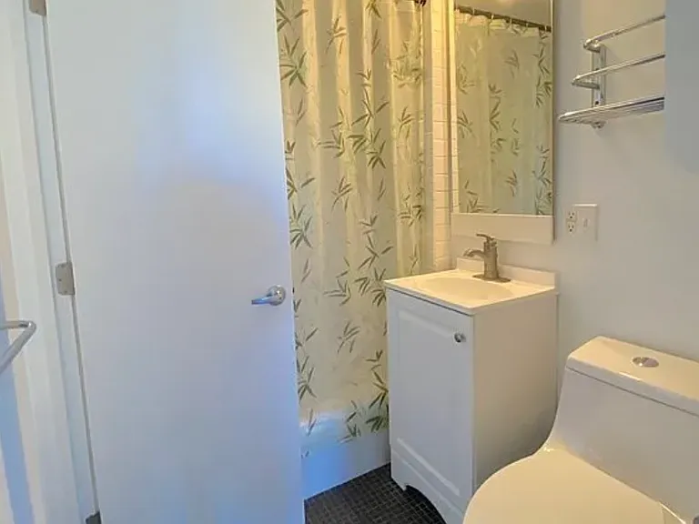 345 Harvard St #3F — Photo 8
