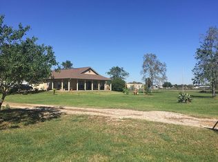 2904 County Road 172, Alvin, TX 77511