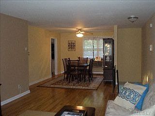 3rd image of 4805 Wilshire Ln