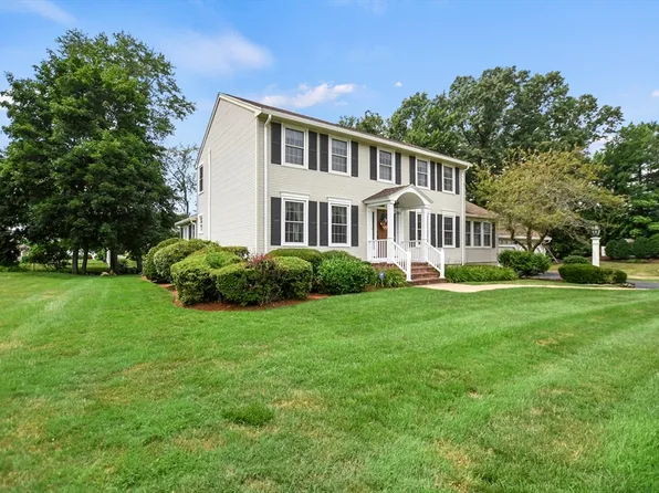 4 Markham Ter, Woburn, MA 01801