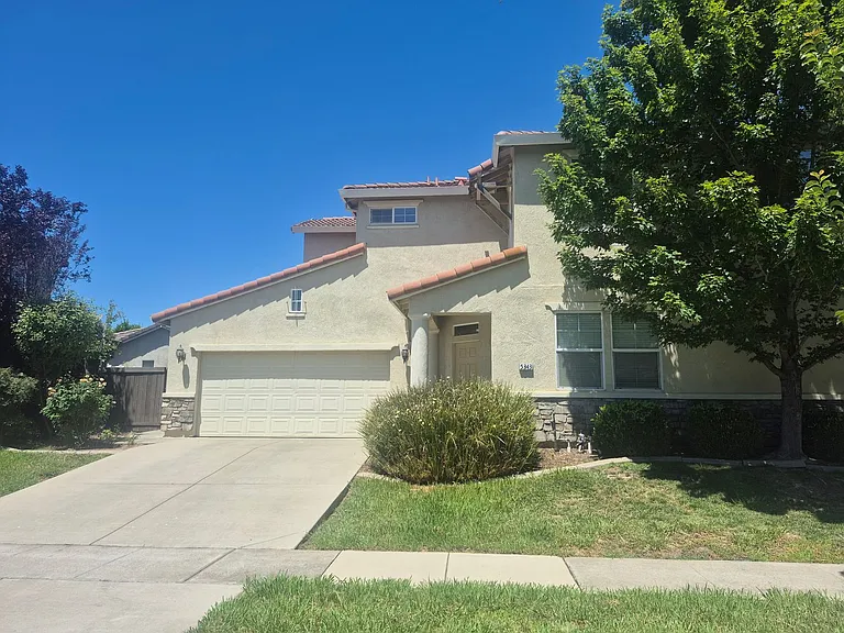 5343 Dunlay Dr — Photo 2