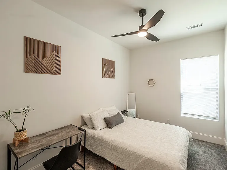 Second bedroom