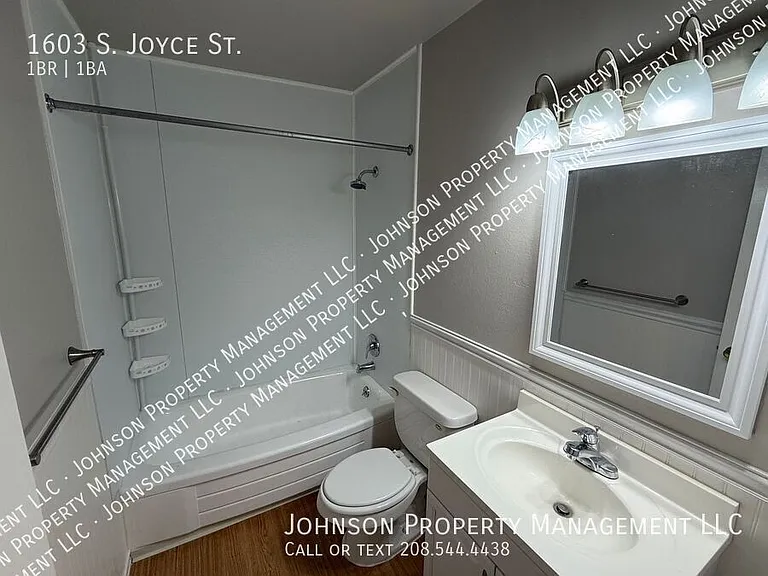 1603 S Joyce St — Photo 11