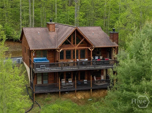 437 Spruce Circle, Mineral Bluff, GA 30559