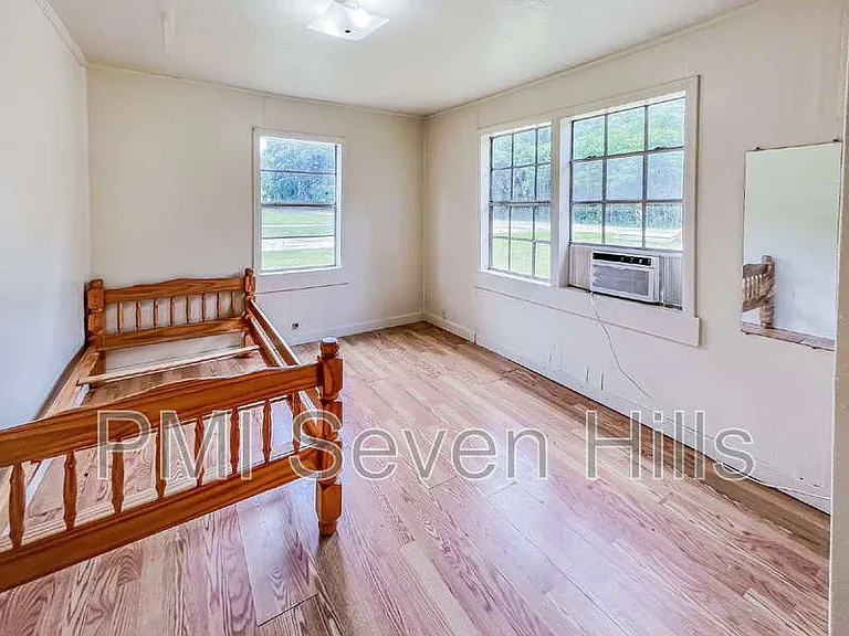 401 Alpha Ave — Photo 18