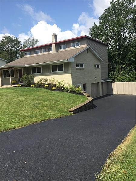 1st image of 548 Hickory Dr
