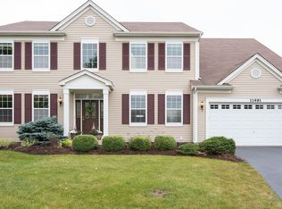 11491 Beacon Ave, Huntley, IL 60142