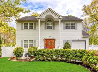 82 Duryea Rd, Melville, NY 11747