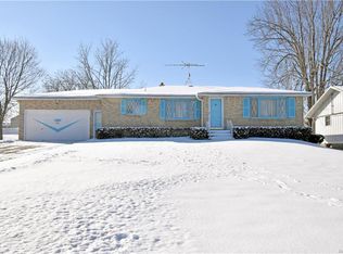 961 E &west Rd, Buffalo, NY 14224