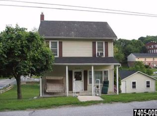 29 Water St, Windsor, PA 17366
