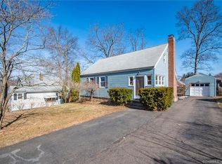90 Piedmont St, Meriden, CT 06451