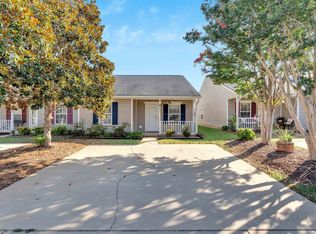 411 E Calhoun Crossing Ct, Spartanburg, SC 29307