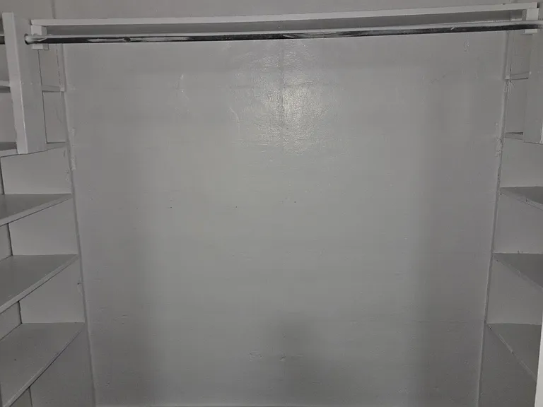 closet 1