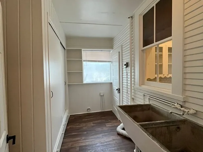 1066 Pine St — Photo 18