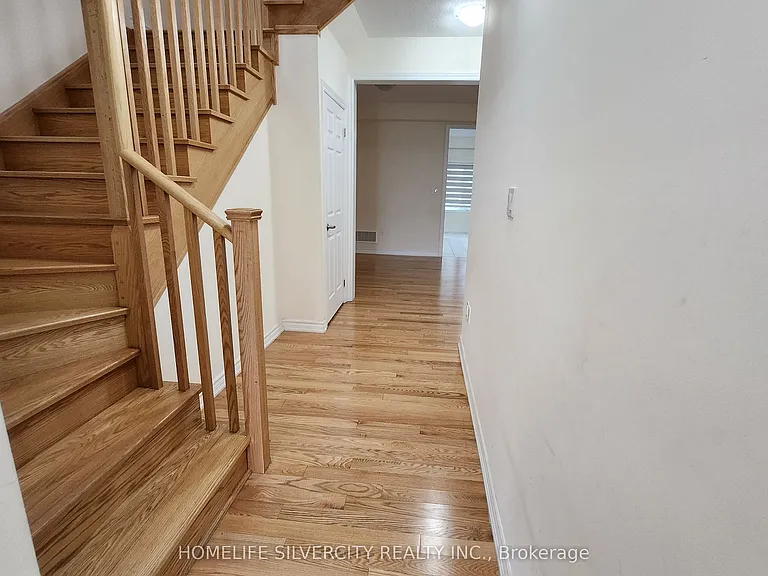 263 Fleetwood Dr — Photo 4