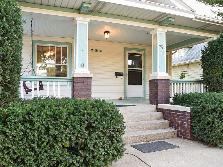 719 Pine St — Photo 33
