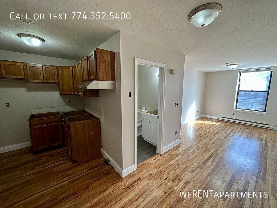 2nd image of 5 S Main St #3