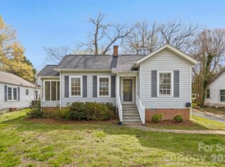 12 Smith St, York, SC 29745