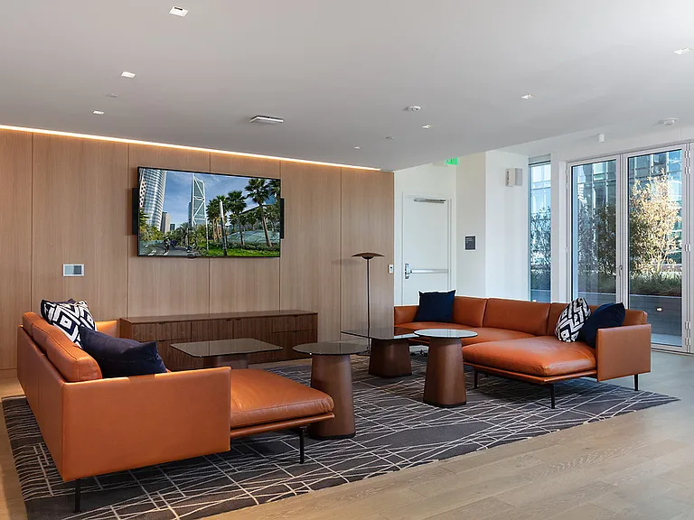 500 Folsom — Photo 32