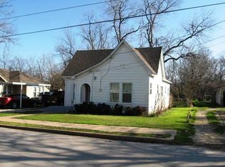 108 Dallas Ave, Cleburne, TX 76031