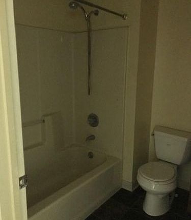5th image of 3 Kenny Ln #E-1