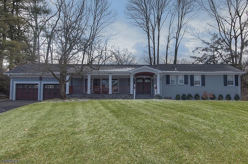 2nd image of 15 Fielding Rd