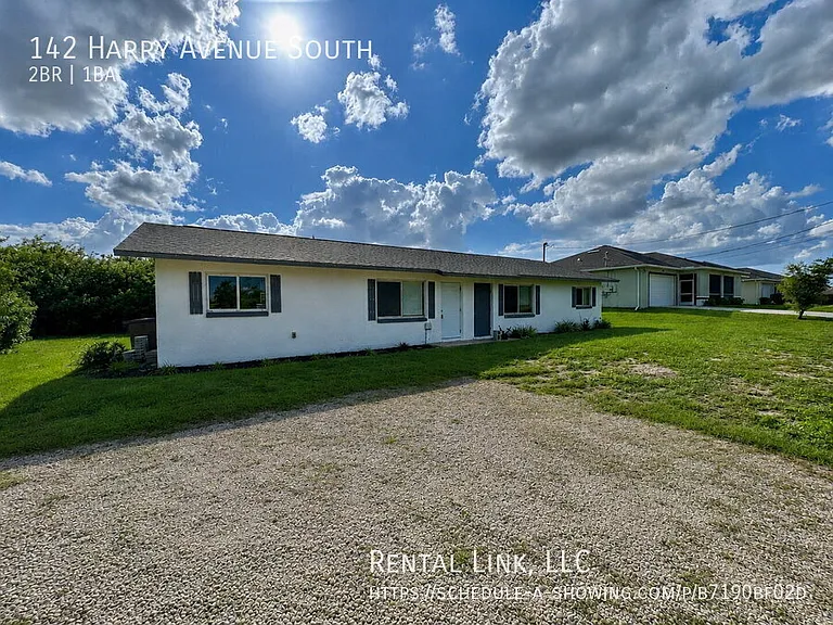 142 Harry Ave S — Photo 1