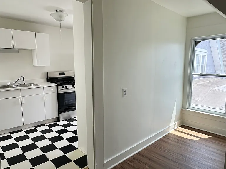 12 Colonial Cir #5 — Photo 10