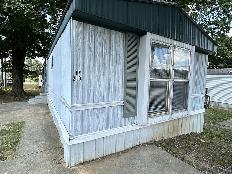 210 Tyler St — Photo 1