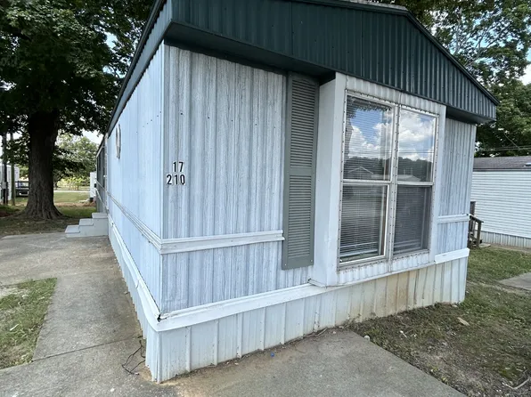 210 Tyler St, Oak Grove, KY