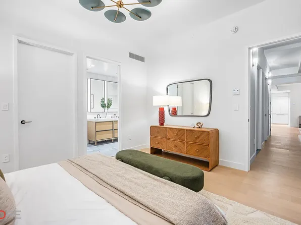 250 East 25th Street image 4 of 20