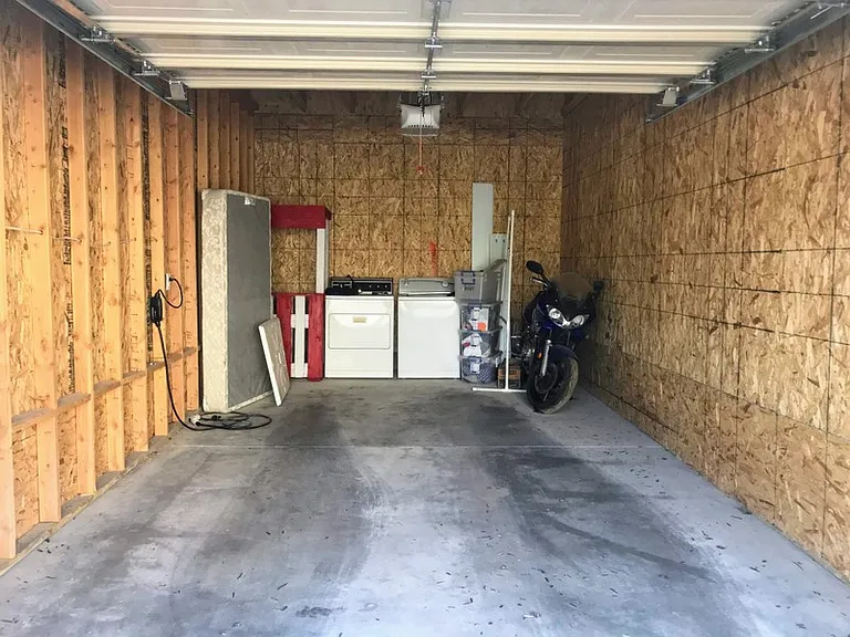 213 W Ridge Rd — Photo 39