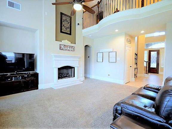 4th image of 12639 Jamestown Crossing Ln