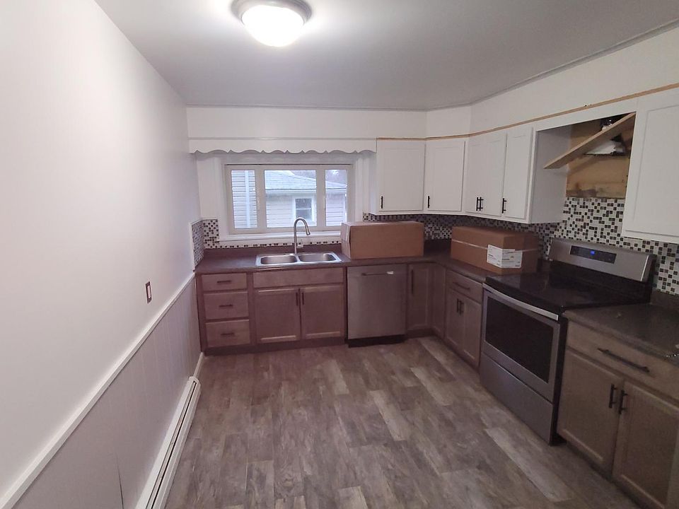 1st image of 212 William St #1