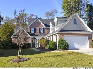 825 Vineyard Dr, New Bern, NC 28562