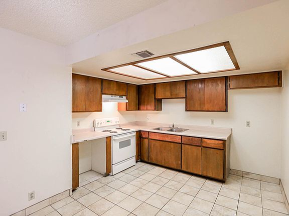 4th image of 21632 N 23rd Ave APT 7