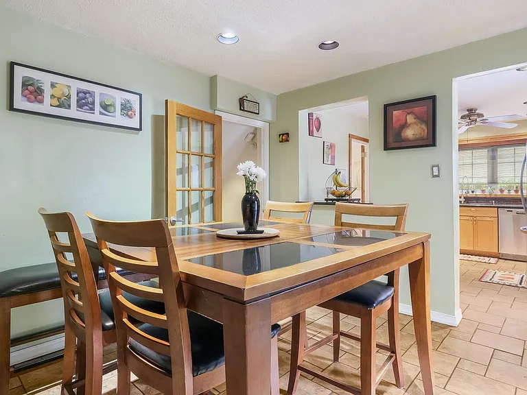 646 Green Briar Rd — Photo 11