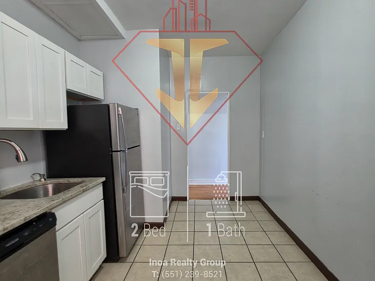 806 Avenue A #10 — Photo 4